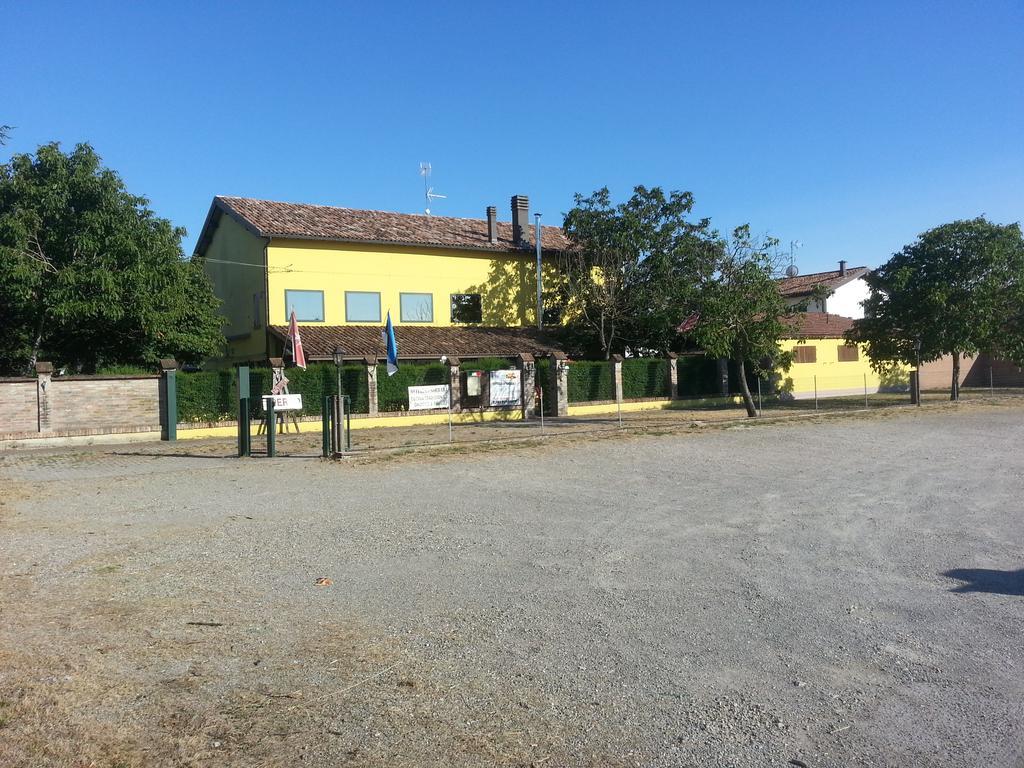 Albergo Residence Al Passatore Camere & Relax Sorbara Exterior foto